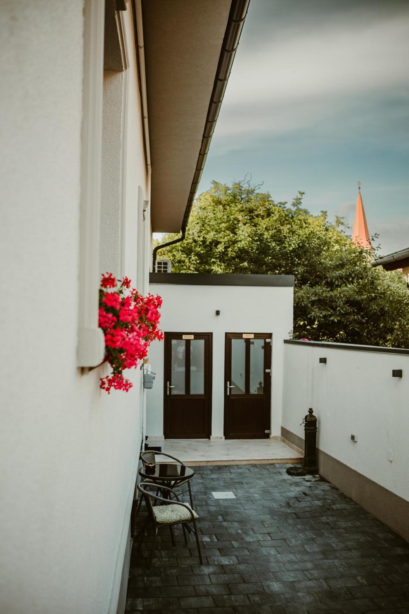 Arini White House Apartment Sibiu Exterior foto