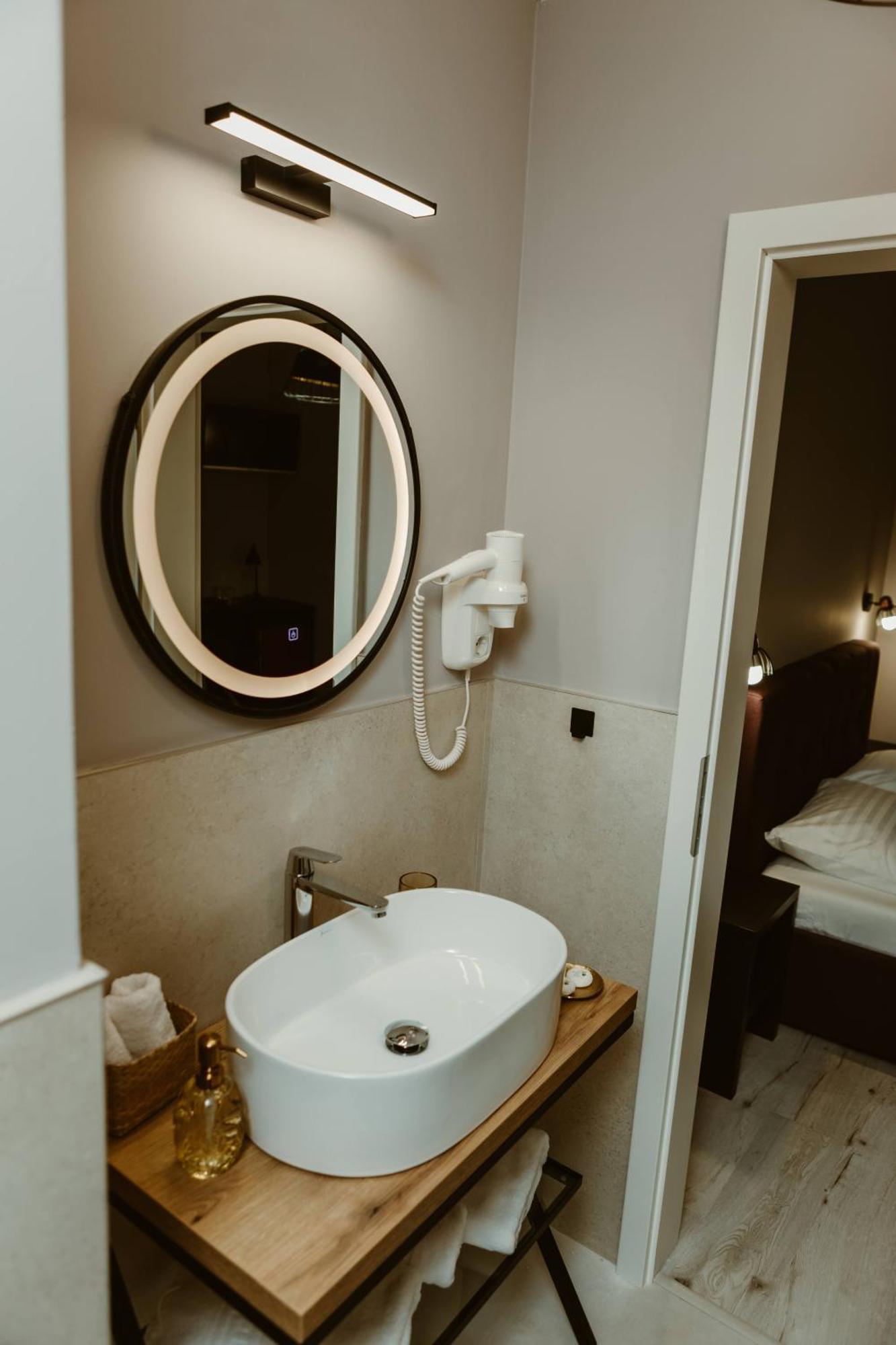 Arini White House Apartment Sibiu Exterior foto